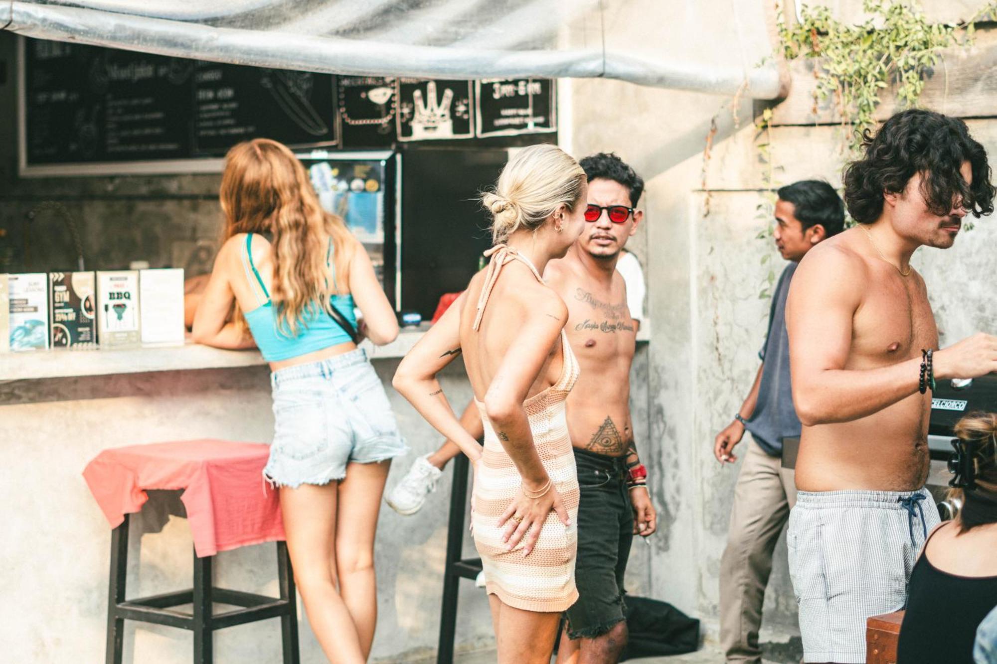 Zentiga Surf Hostel Canggu Esterno foto