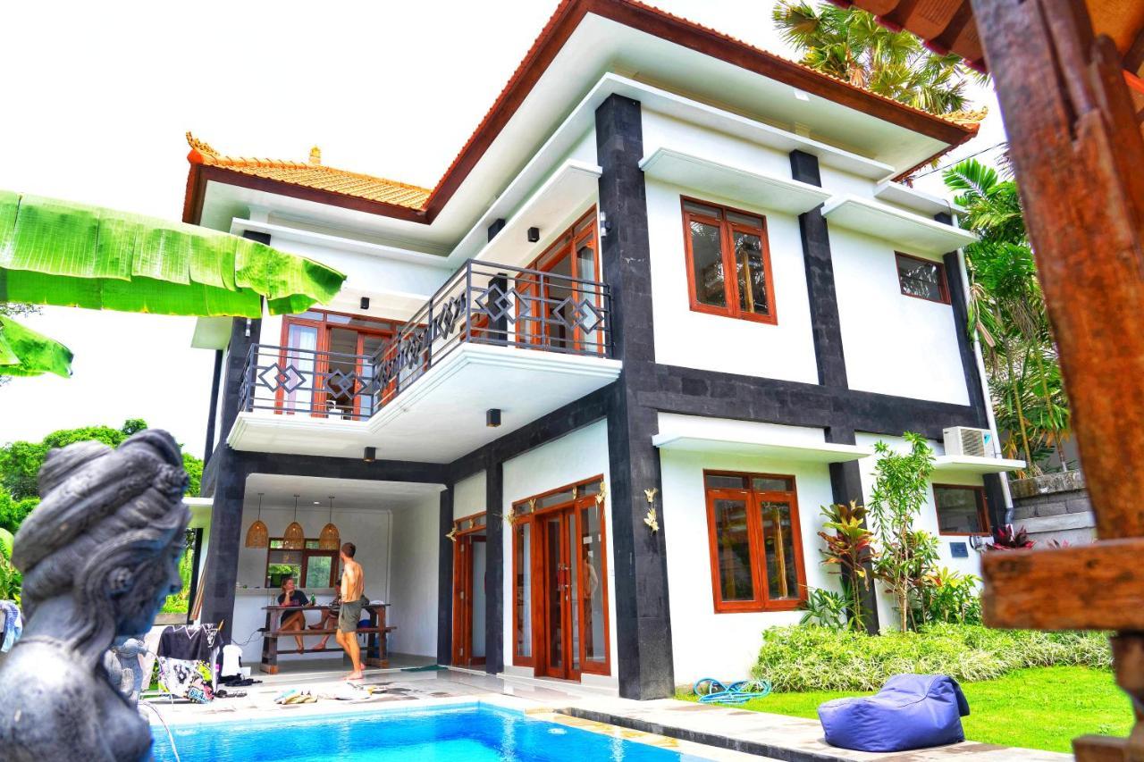 Zentiga Surf Hostel Canggu Esterno foto