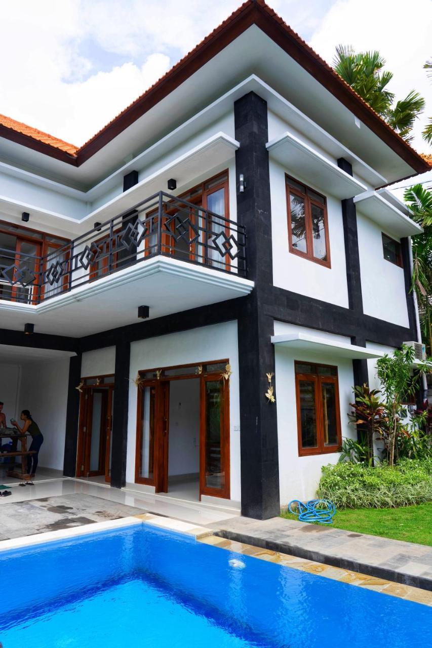 Zentiga Surf Hostel Canggu Esterno foto